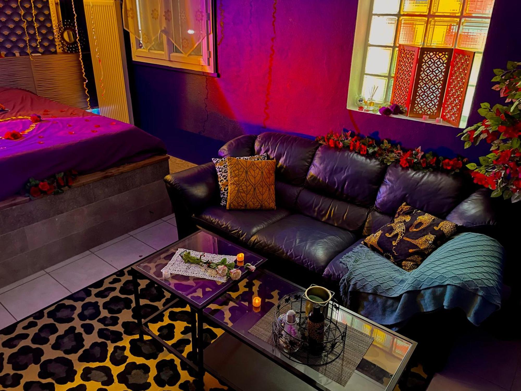 Suite Romantique Jacuzzi Gagny Ngoại thất bức ảnh